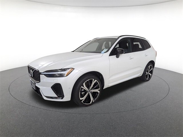 2023 Volvo XC60 B5 AWD Ultimate Dark SUV