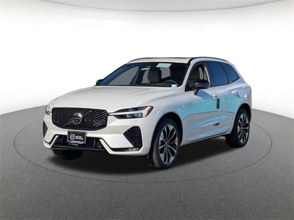 New 2026 Volvo XC60 B5 Plus SUV