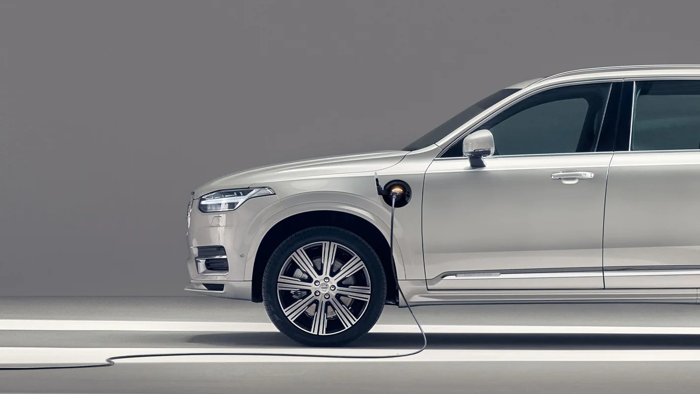 volvo xc90 recharge.png