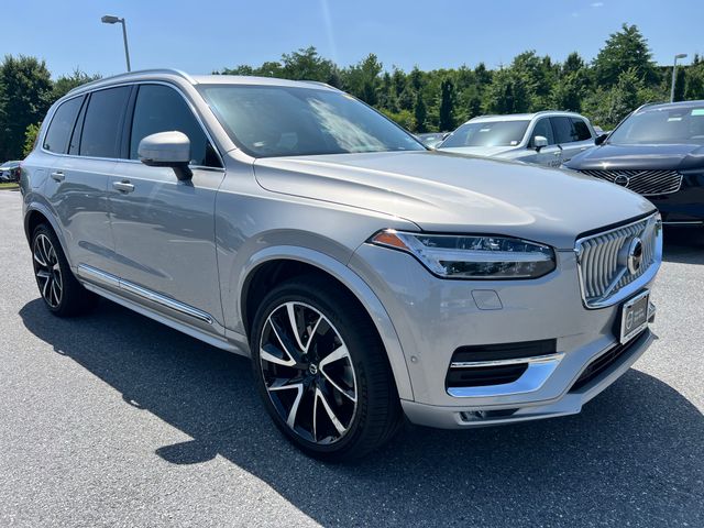 2023 Volvo XC90 B5 Plus 4WD's photo