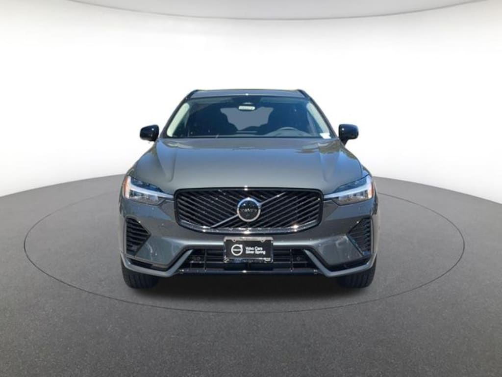 New 2026 Volvo XC60 plug-in hybrid T8 Plus SUV