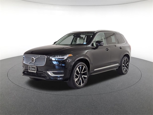 2024 Volvo XC90 Plus's photo