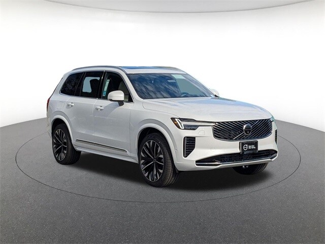 2026 Volvo XC90 photo 3