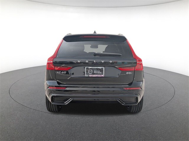 2025 Volvo XC60 B5 photo 4