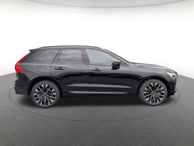 New 2026 Volvo XC60 plug-in hybrid T8 Ultra SUV