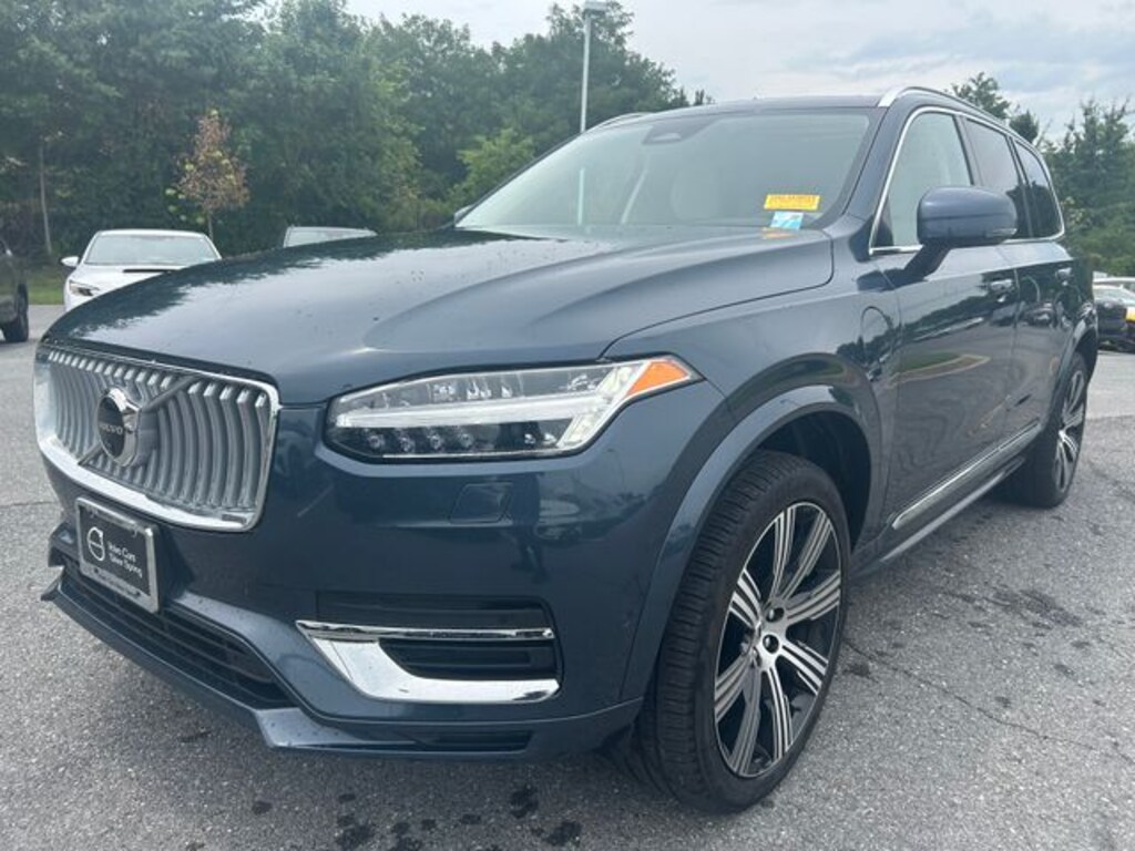 Certified 2024 Volvo XC90 plug-in hybrid T8 Plus 6-Seater SUV
