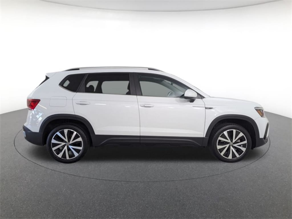 Used 2023 Volkswagen Taos 1.5T SE SUV
