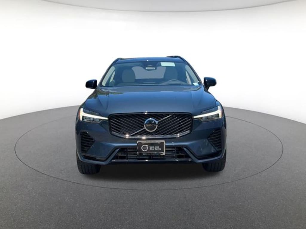 New 2026 Volvo XC60 plug-in hybrid T8 Ultra SUV