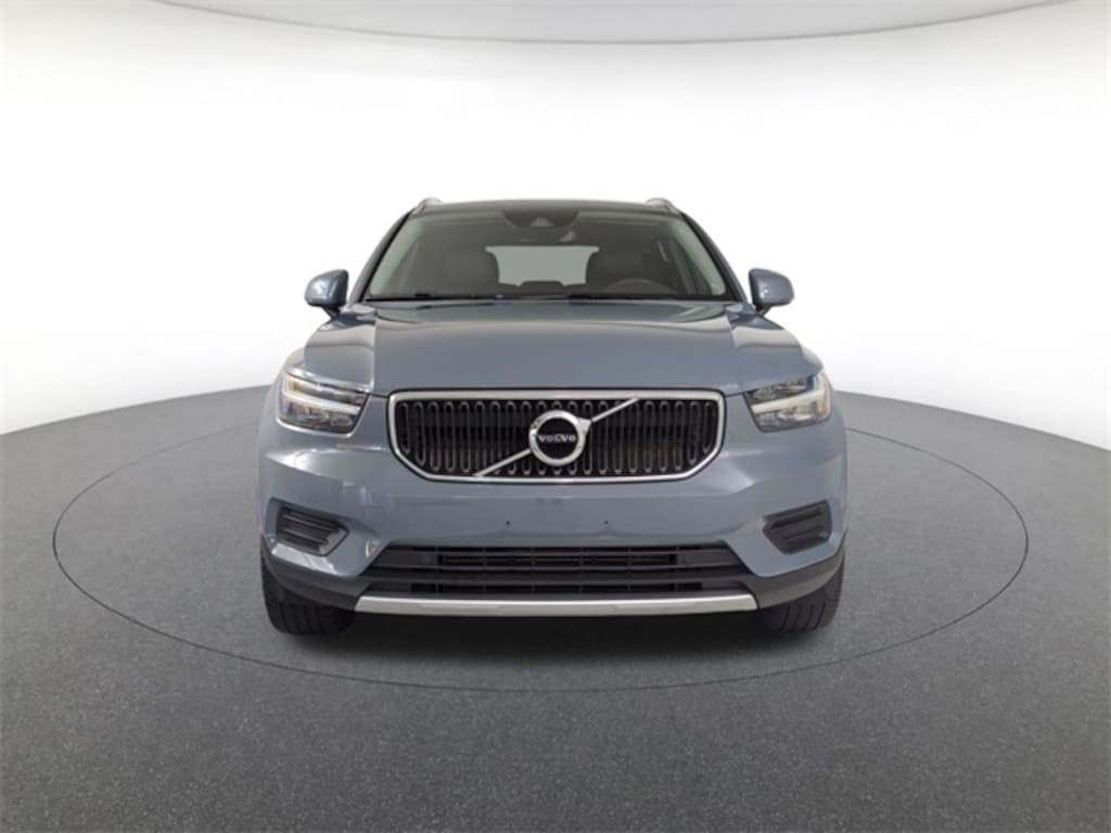 Used 2020 Volvo XC40 T5 Momentum SUV