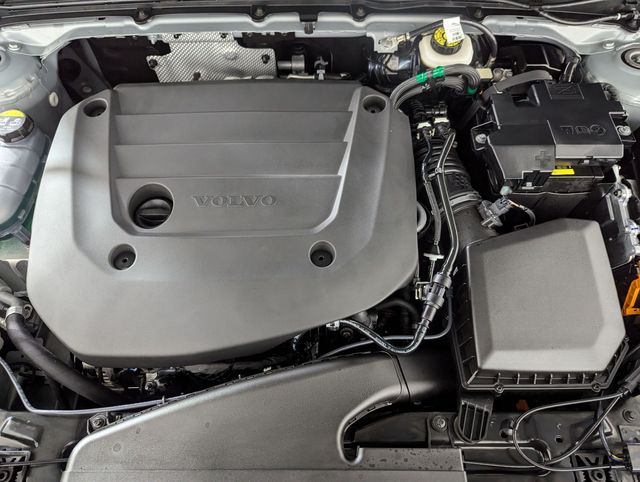 2026 Volvo XC40 Plus - Photo 24