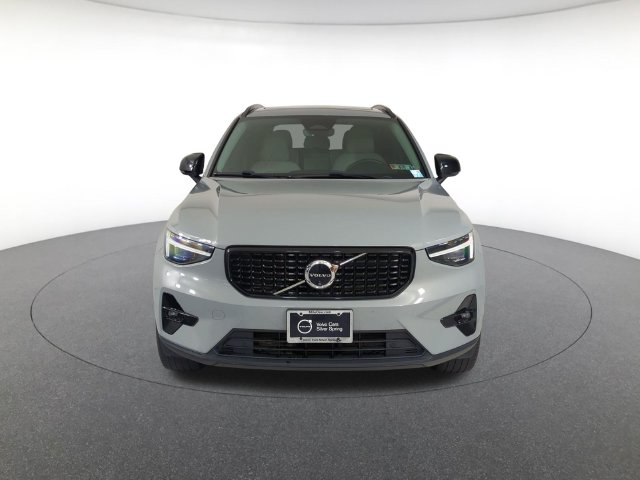 Certified 2024 Volvo XC40 B5 Ultimate Dark SUV