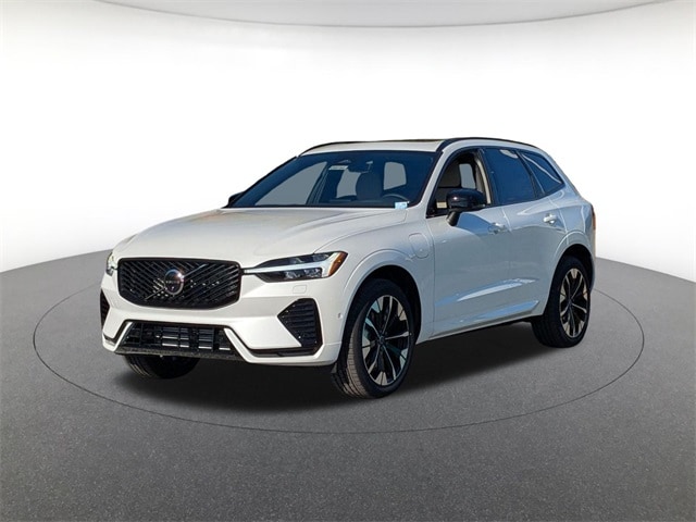2026 Volvo XC60 Plus's photo