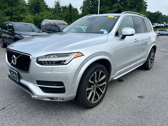 2017 Volvo XC90 T6 AWD Momentum's photo