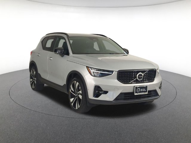 Certified 2023 Volvo XC40 B5 AWD Plus Dark SUV