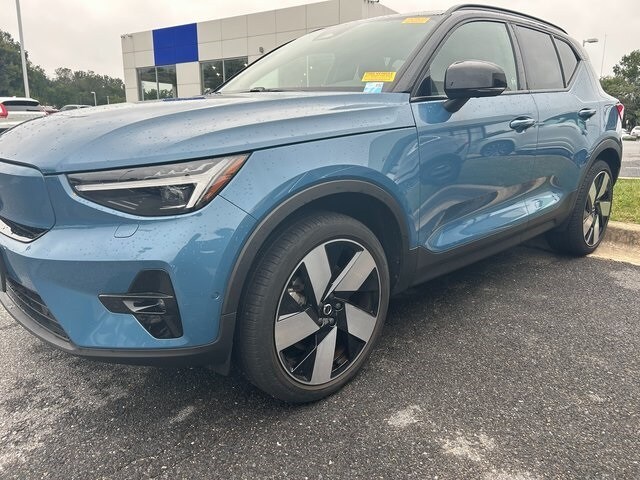 2023 Volvo XC40 Recharge Ultimate photo 2
