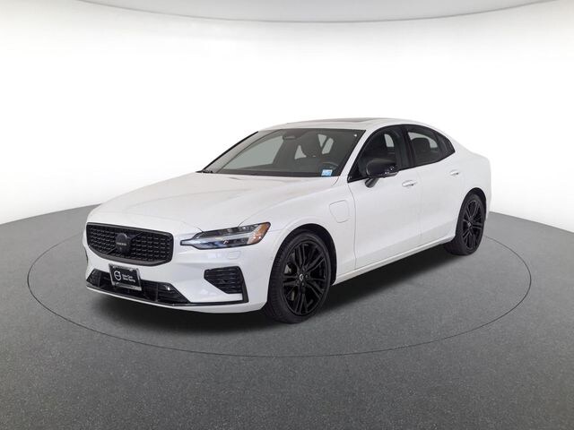 2023 Volvo S60 Recharge Plug-In Hybrid Plus Black Sedan