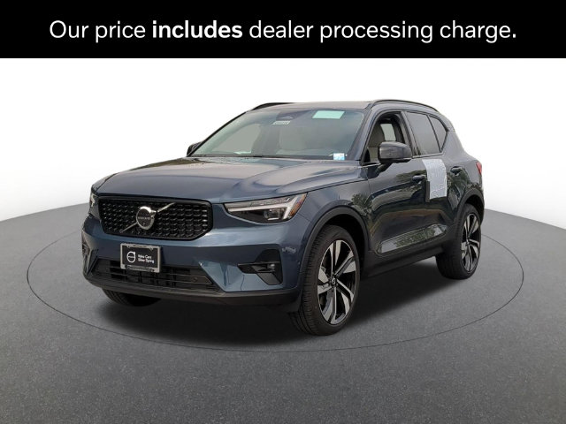 2026 Volvo XC40