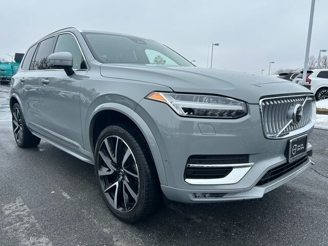 2024 Volvo XC90 B6 Ultimate Bright 7-Seater SUV