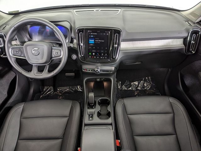 2026 Volvo XC40 Core - Photo 13