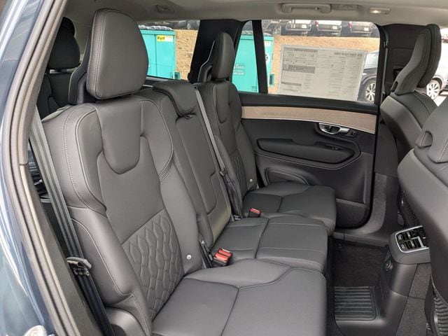 2026 Volvo XC90 Plus - Photo 15