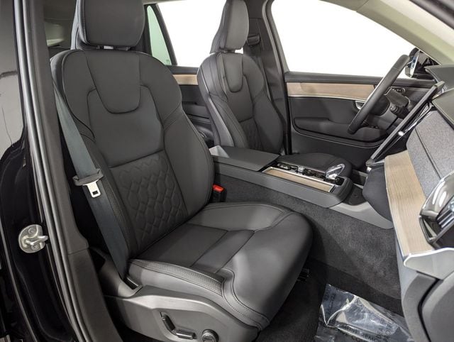 2026 Volvo XC90 Plus - Photo 20