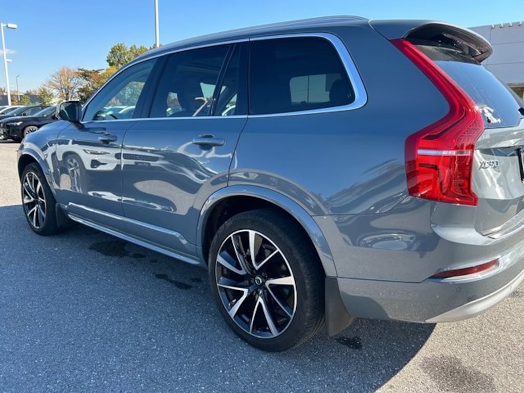 Used 2022 Volvo XC90 T6 AWD Momentum 7 Seater SUV