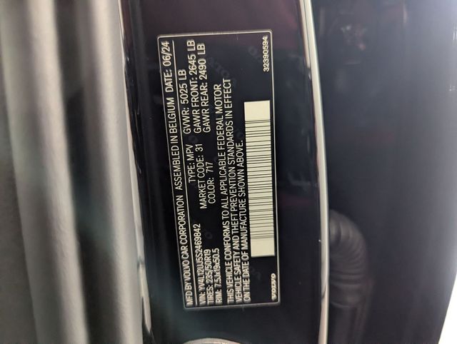 2025 Volvo XC40 Core - Photo 24