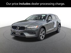 2026 Volvo V60 Cross Country B5 Plus Wagon
