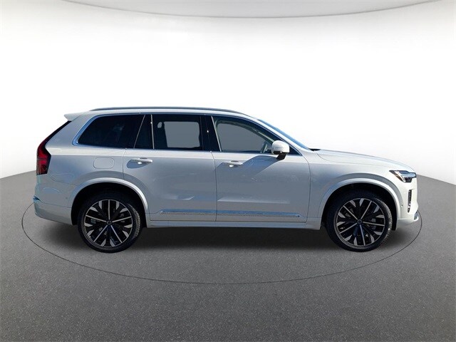 2026 Volvo XC90 photo 4