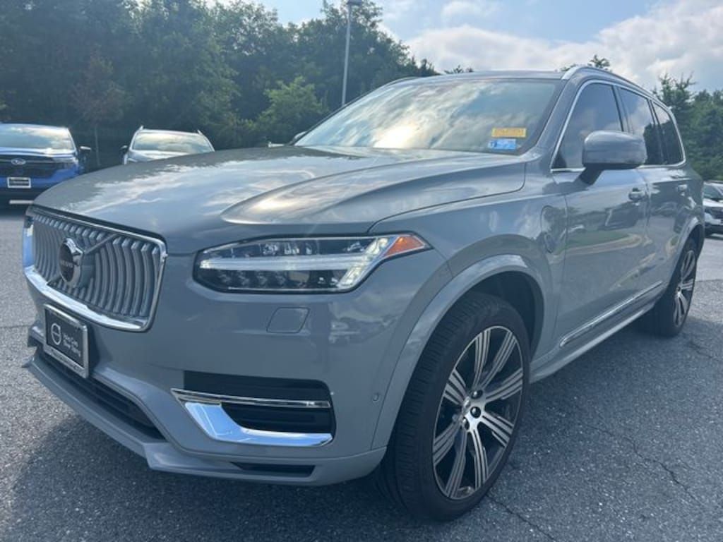 Certified 2024 Volvo XC90 plug-in hybrid T8 Plus Bright 7-Seater SUV