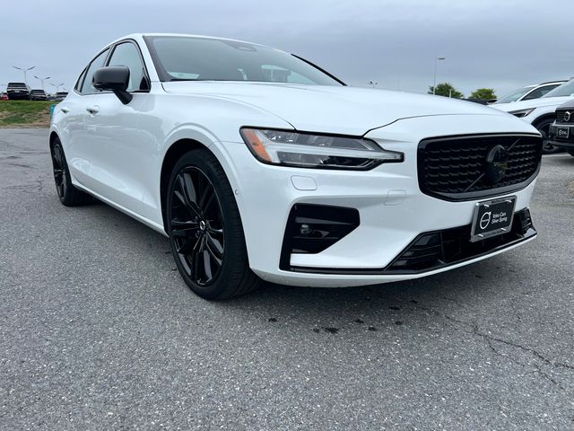 2023 Volvo S60 Plus
