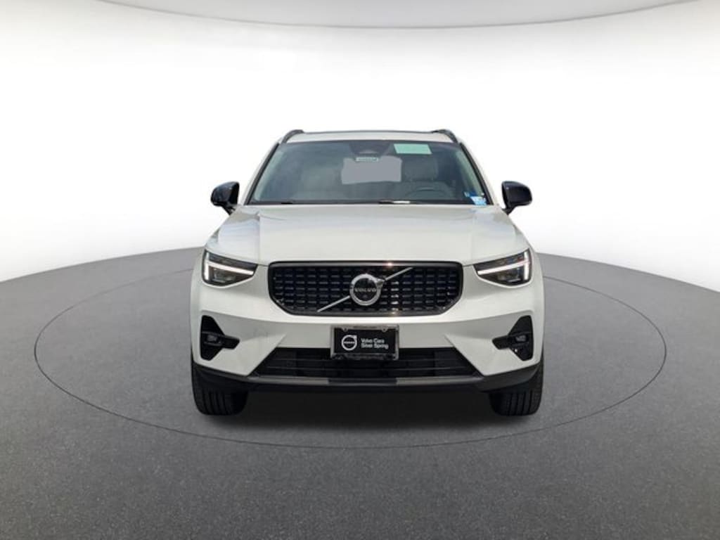 New 2026 Volvo XC40 B5 Plus SUV