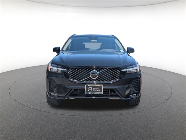 2026 Volvo XC60 B5 Plus photo 2
