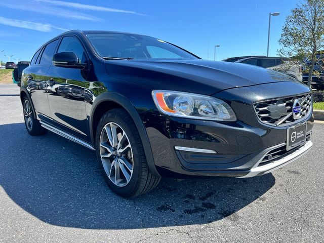 2018 Volvo V60 Base