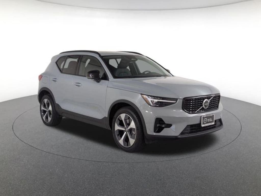 Certified 2026 Volvo XC40 B5 Plus SUV