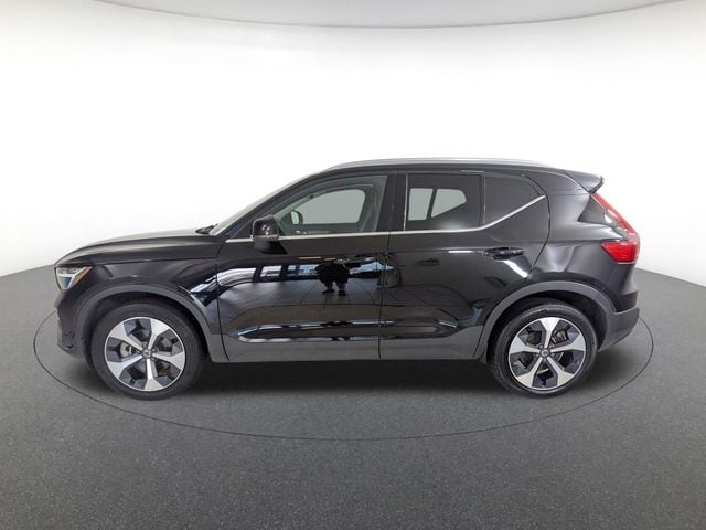 2025 Volvo XC40 Core - Photo 8