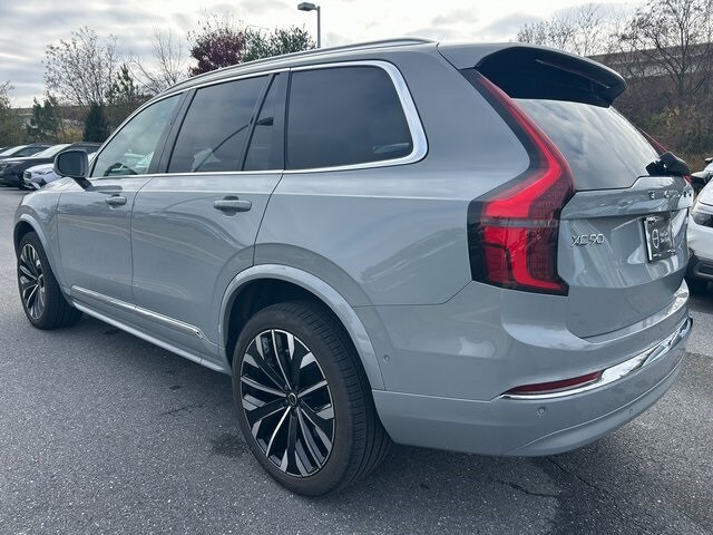 2025 Volvo XC90 Plus photo 4