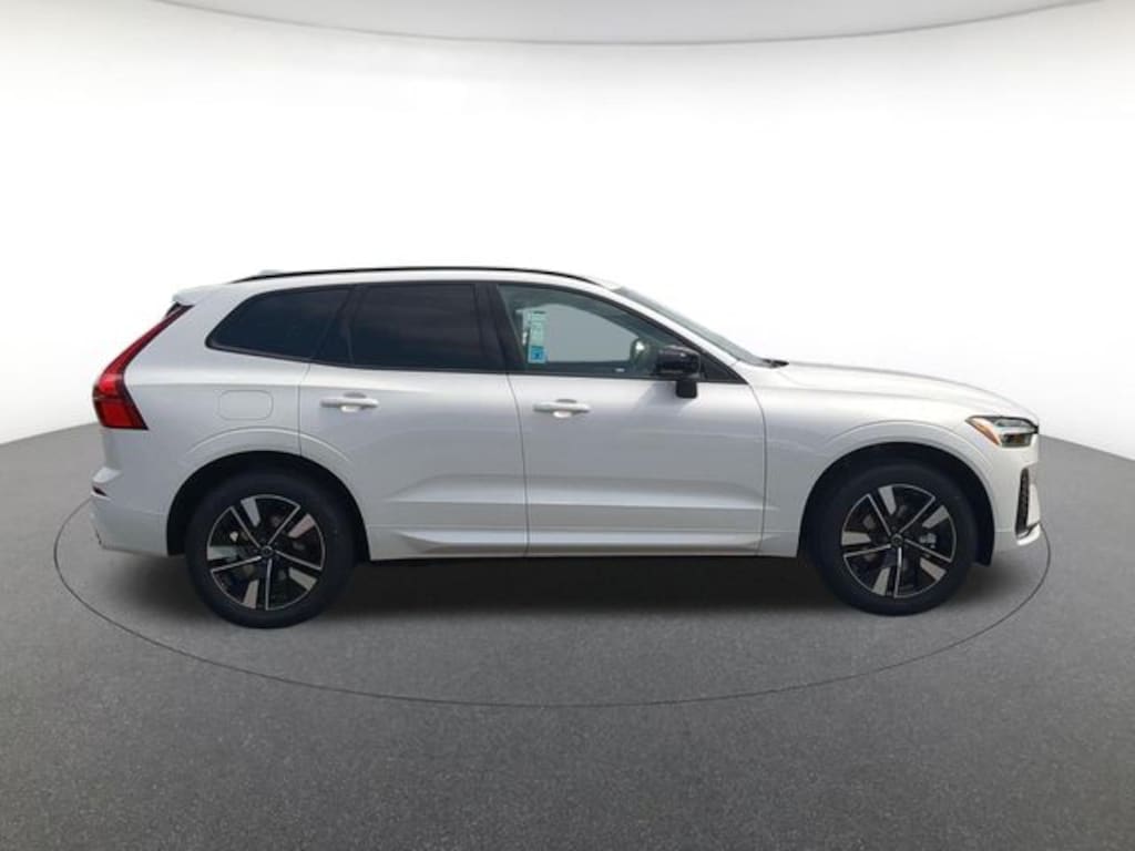 New 2027 Volvo XC60 B5 Core SUV