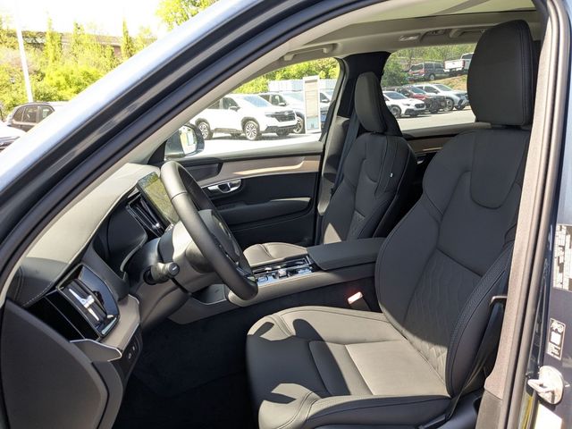 2026 Volvo XC90 Plus - Photo 12