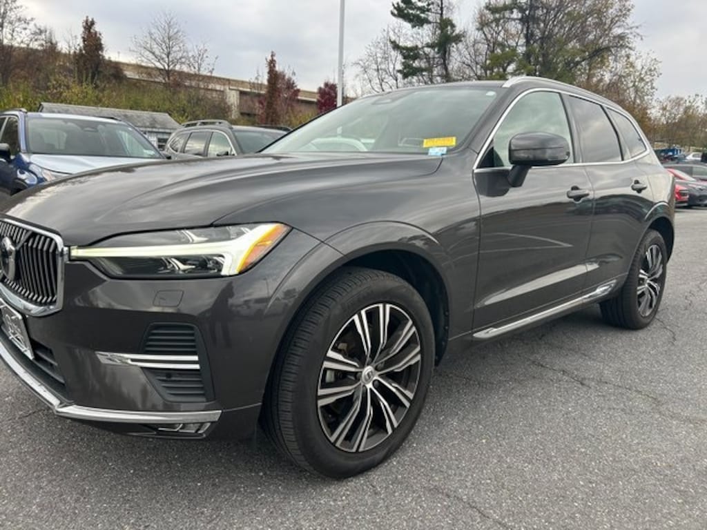 Certified 2022 Volvo XC60 B5 AWD Inscription SUV