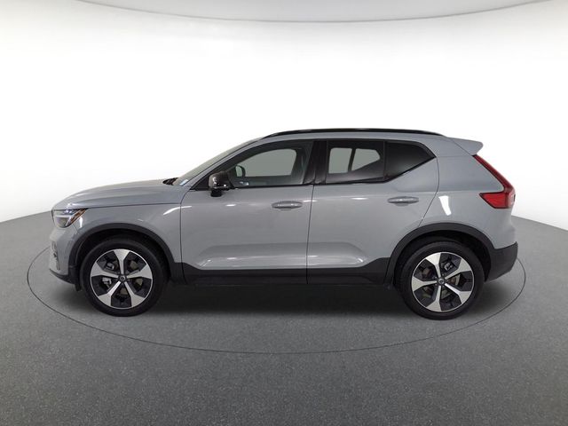 2026 Volvo XC40 Plus - Photo 8