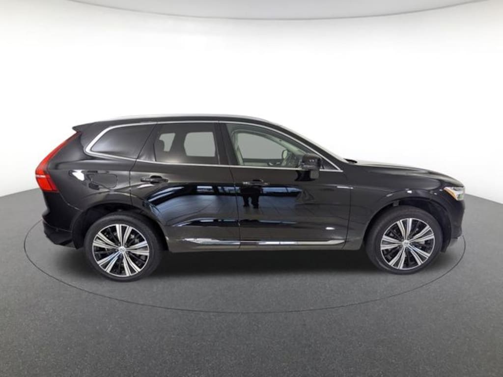 Certified 2023 Volvo XC60 Recharge Plug-In Hybrid Ultimate Bright SUV