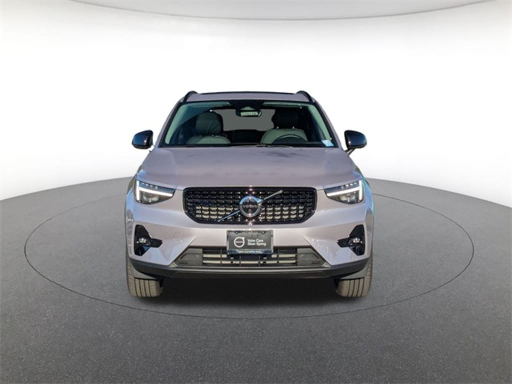 New 2026 Volvo XC40 B5 Plus SUV