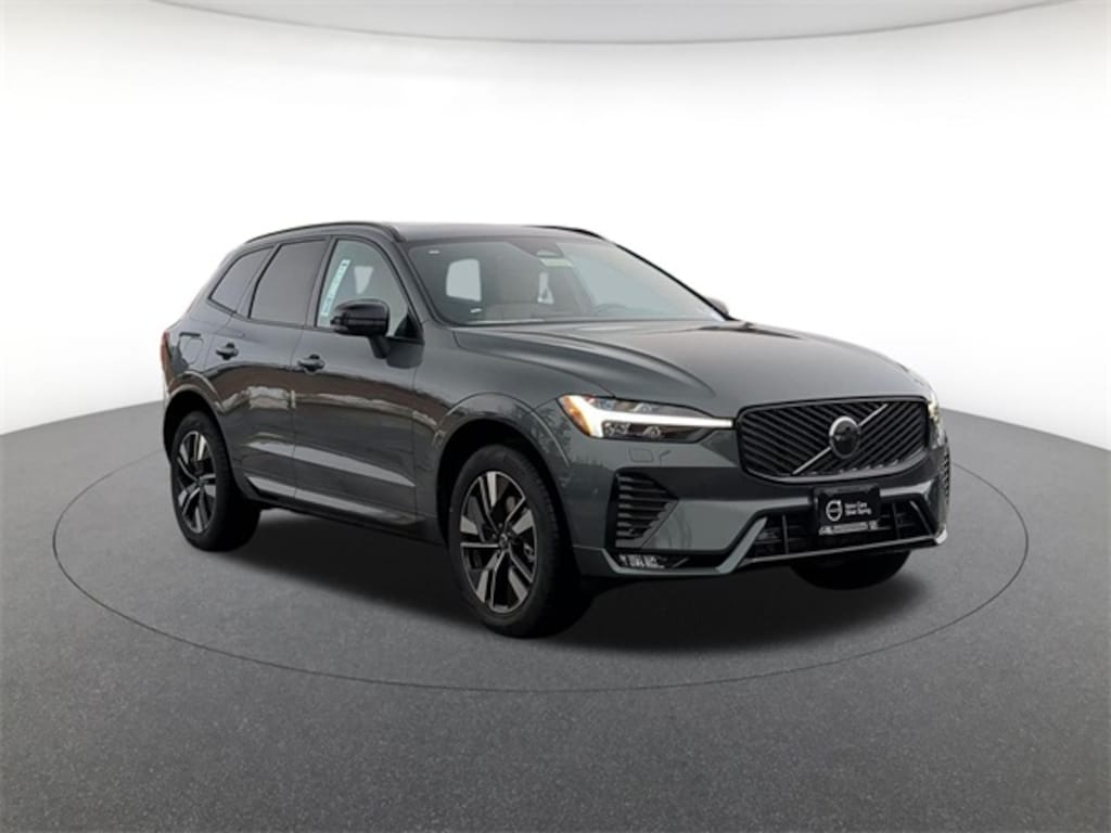 New 2026 Volvo XC60 B5 Core SUV