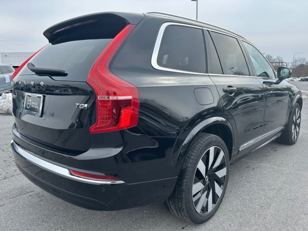 Used 2025 Volvo XC90 plug-in hybrid T8 Ultra 6-Seater SUV