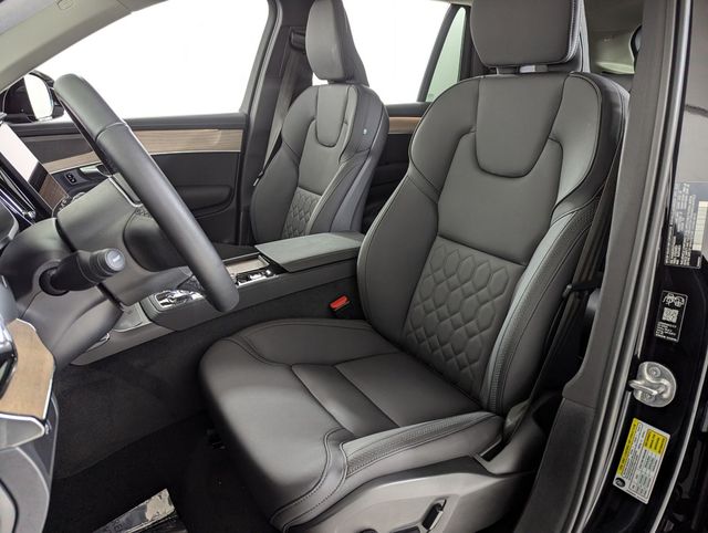 2026 Volvo XC90 Plus - Photo 9