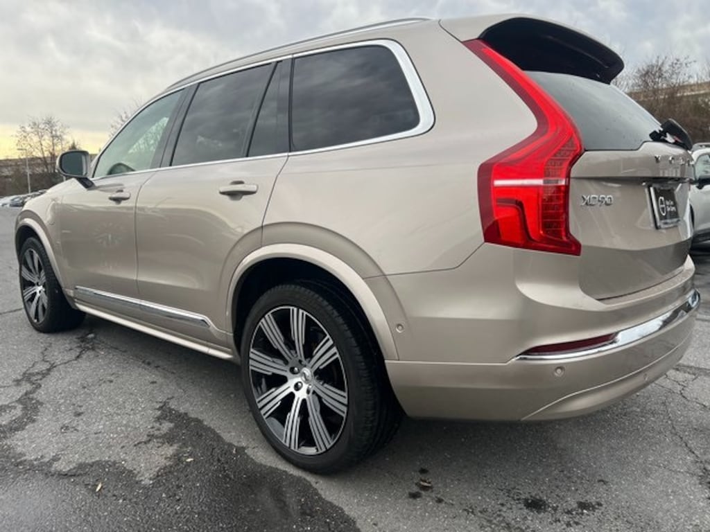 Certified 2024 Volvo XC90 plug-in hybrid T8 Plus Bright 7-Seater SUV