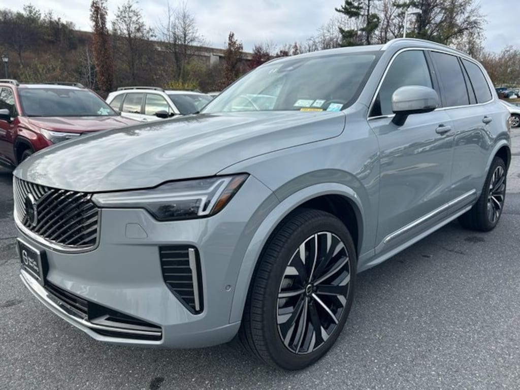 Certified 2025 Volvo XC90 B6 (2025.5) Plus 7-Seater SUV