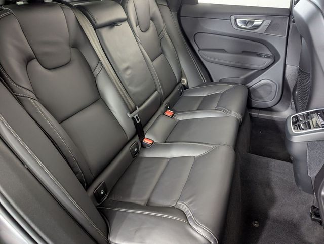 2026 Volvo XC60 Ultra - Photo 18