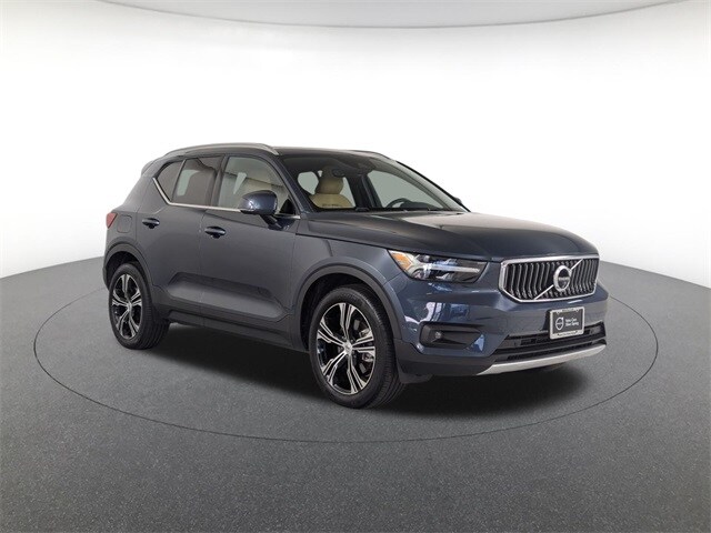 2022 Volvo XC40 T5 AWD Inscription photo 3